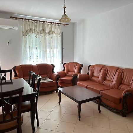 Renting House Vlorë Eksteriør billede
