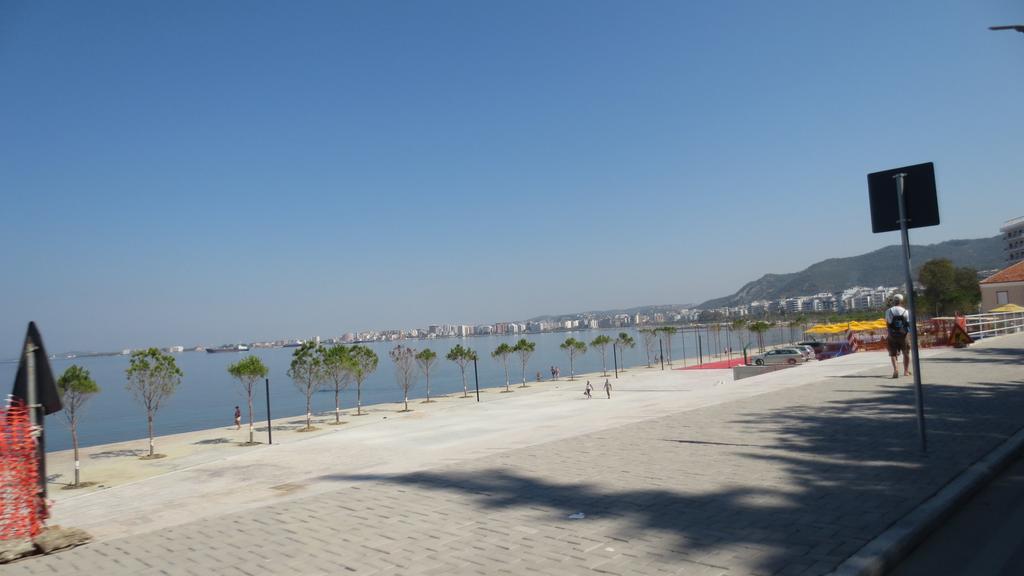 Renting House Vlorë Eksteriør billede
